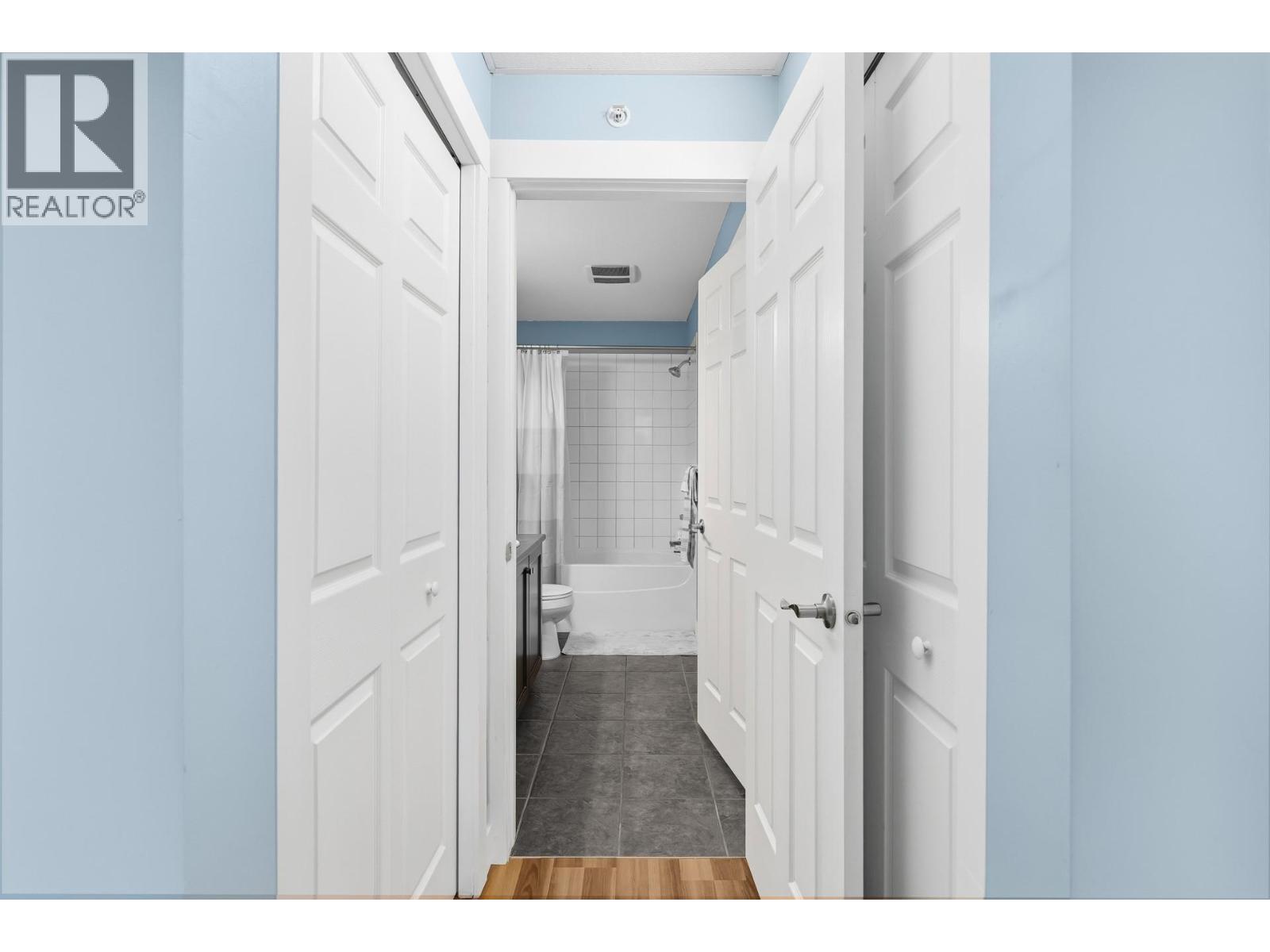 1405 1875 Country Club Drive, Kelowna