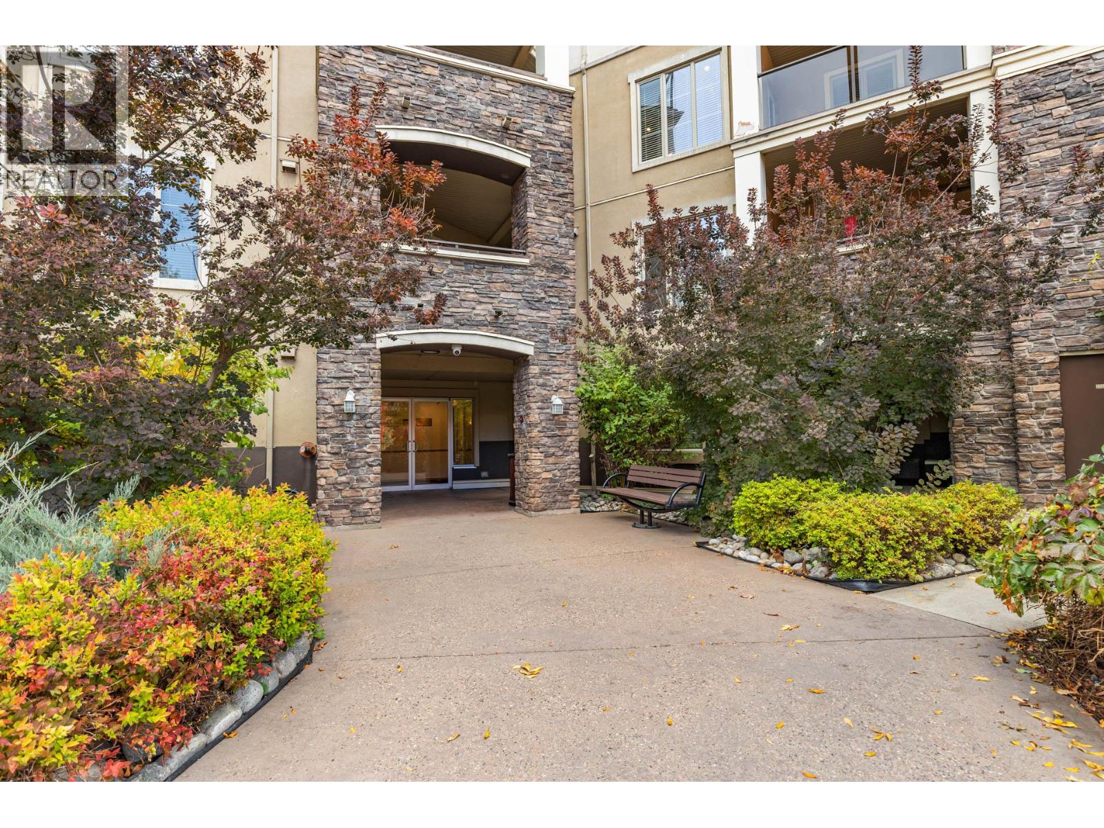 1405 1875 Country Club Drive, Kelowna