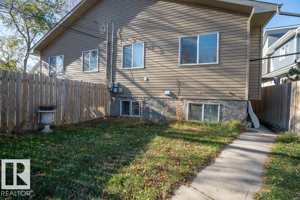 12135 &12137 124 ST NW, Edmonton