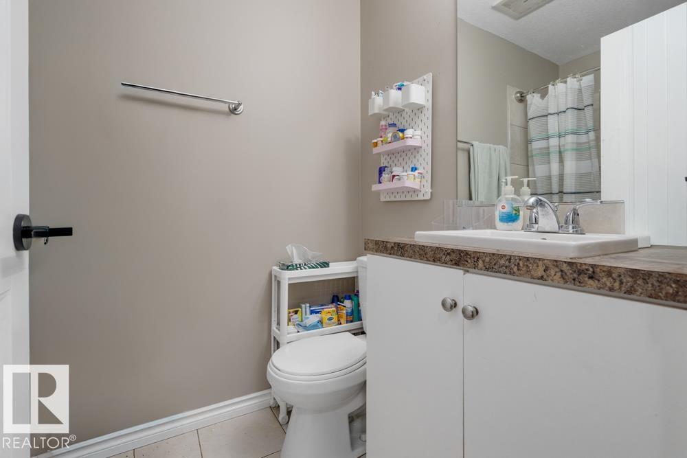 12135 &12137 124 ST NW, Edmonton