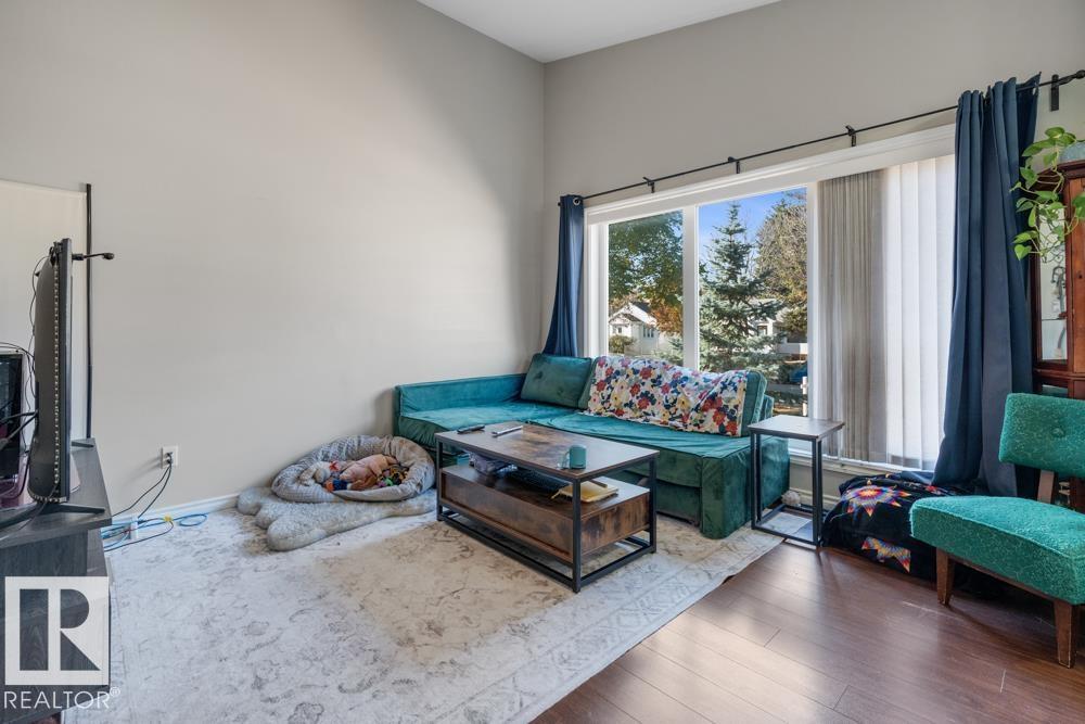 12135 &12137 124 ST NW, Edmonton