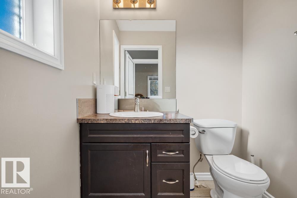 12135 &12137 124 ST NW, Edmonton