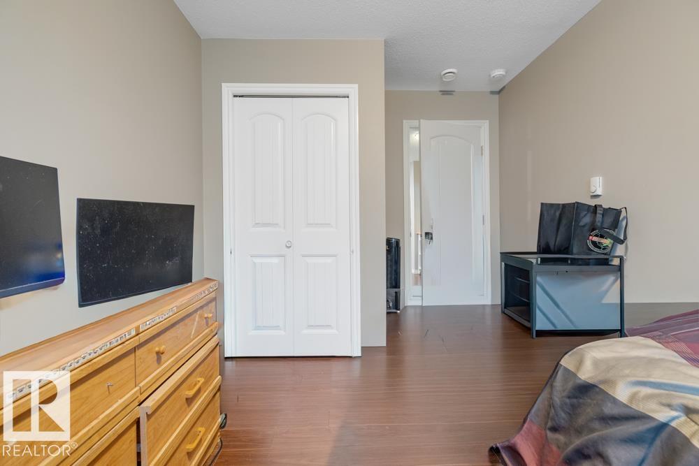 12135 &12137 124 ST NW, Edmonton