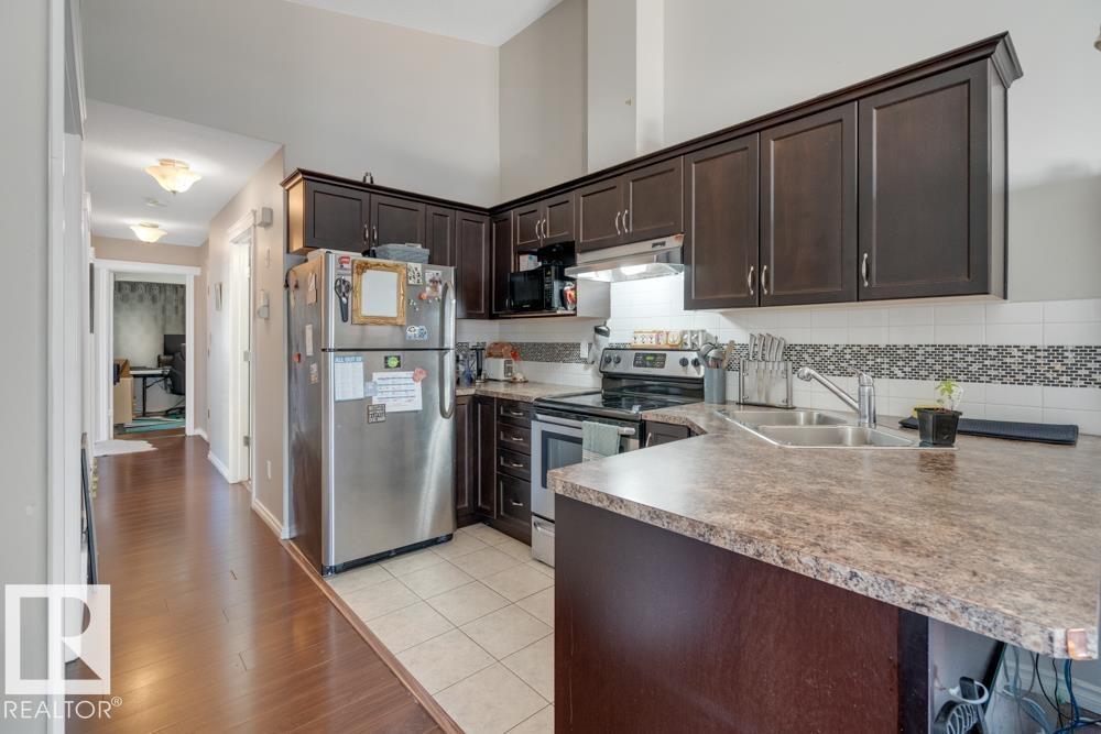 12135 &12137 124 ST NW, Edmonton