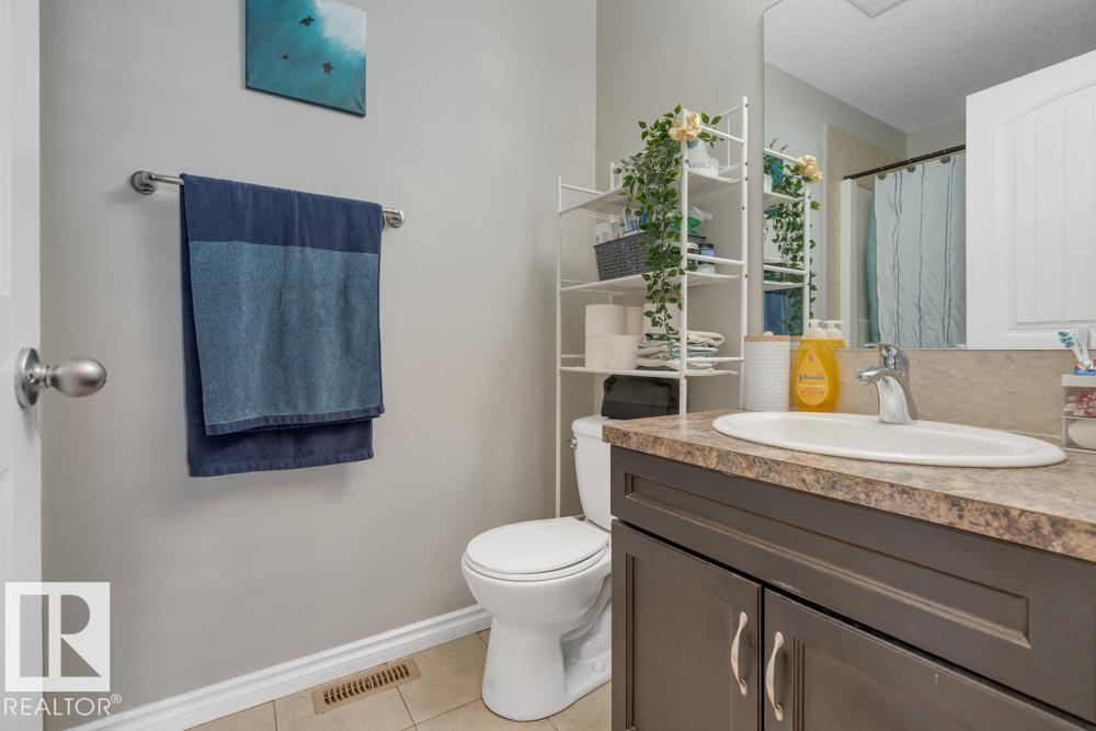 12135 &12137 124 ST NW, Edmonton