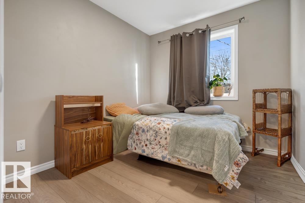 12135 &12137 124 ST NW, Edmonton