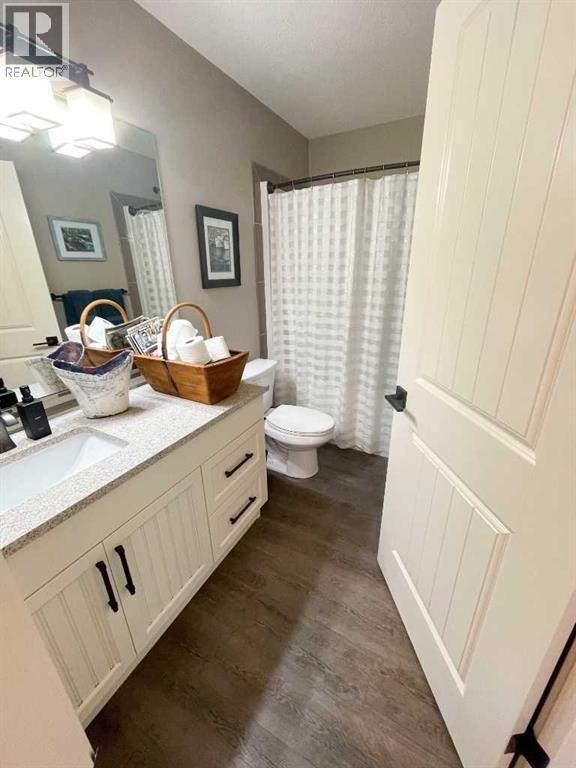 5210 Lakeshore Drive, Sylvan Lake