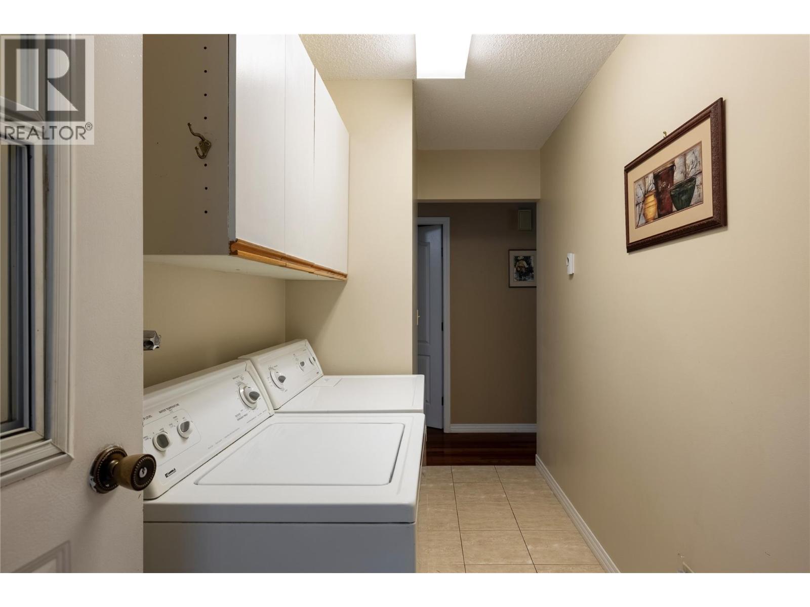 3035 HAYDEN Drive, Armstrong