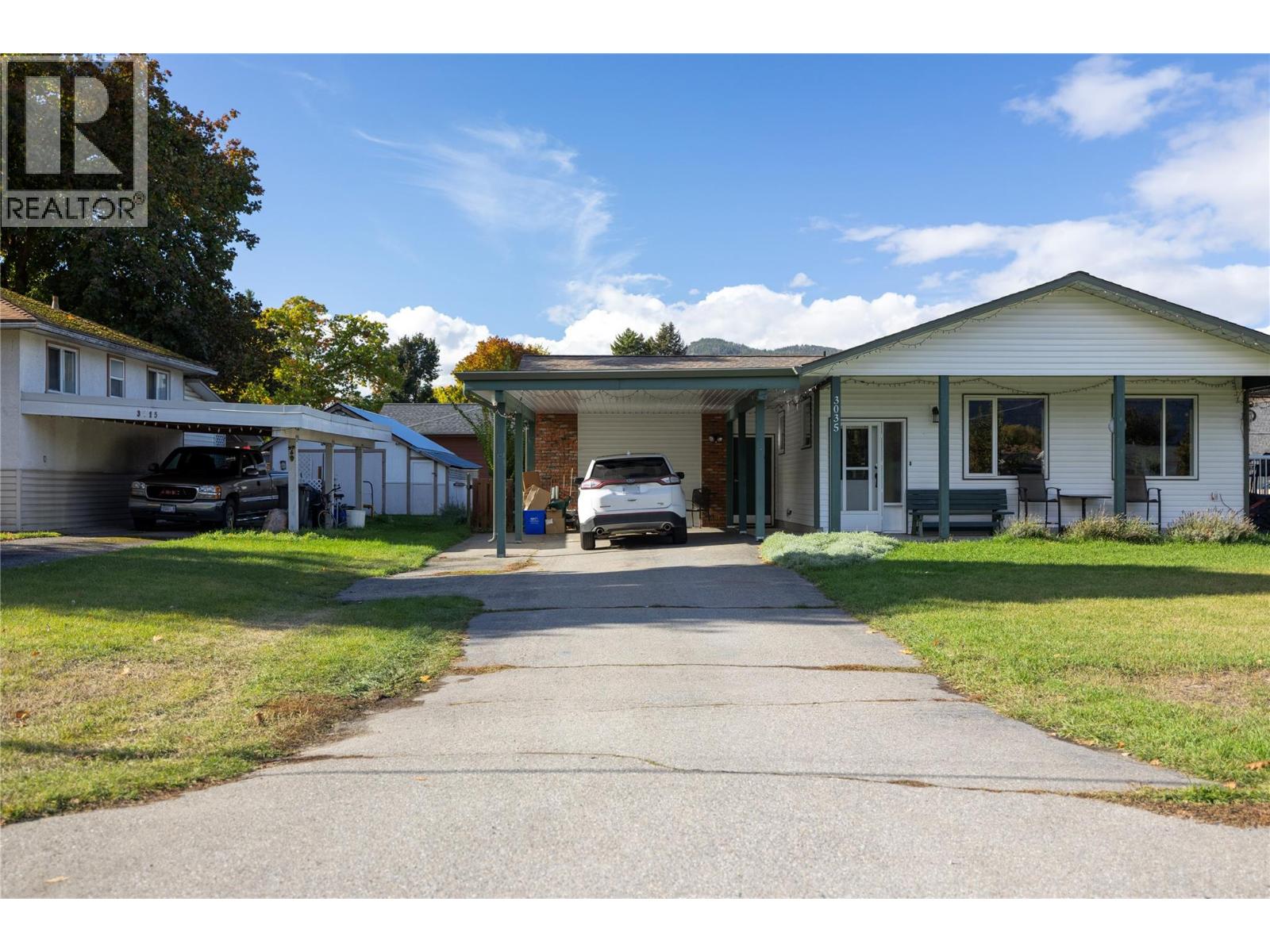 3035 HAYDEN Drive, Armstrong