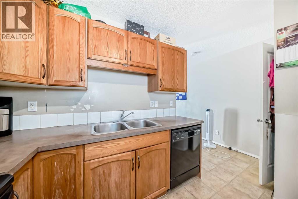 Single Family House for Sale in  Saddlebrook Point NE Saddle Ridge Calgary 