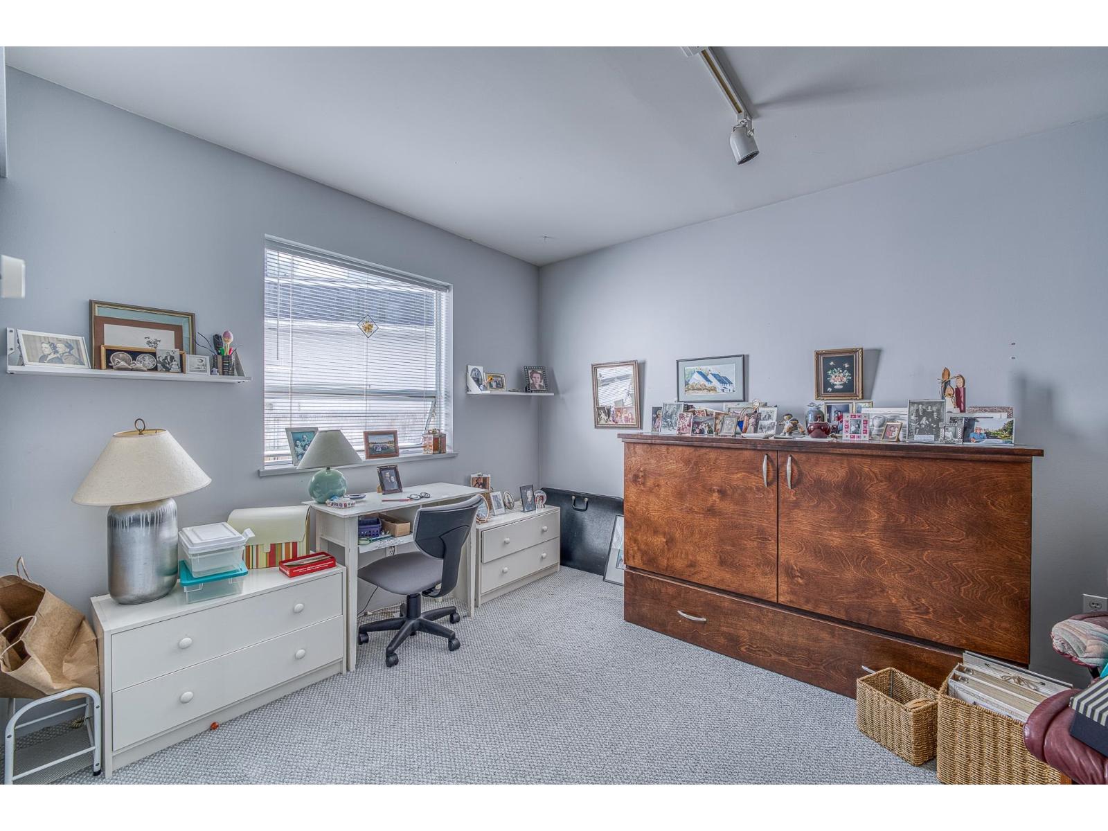 15662 SEMIAHMOO AVENUE, White Rock