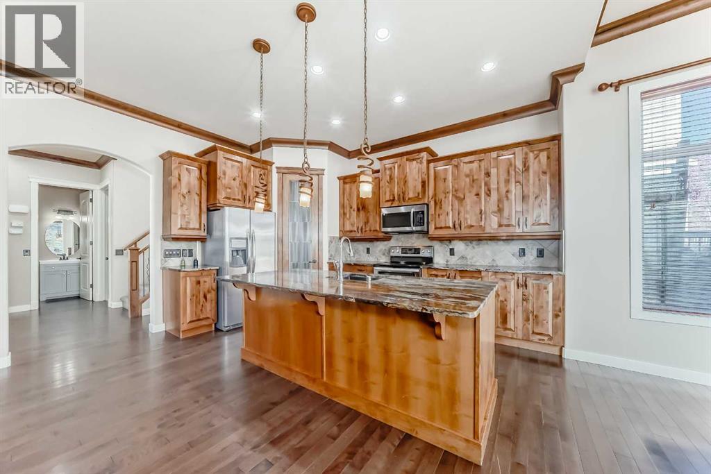 Single Family House for Sale in  Everoak Park SW Evergreen Calgary 