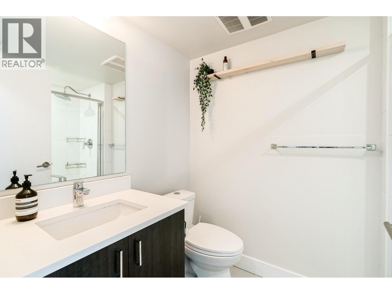 305 2477 CAROLINA STREET, Vancouver