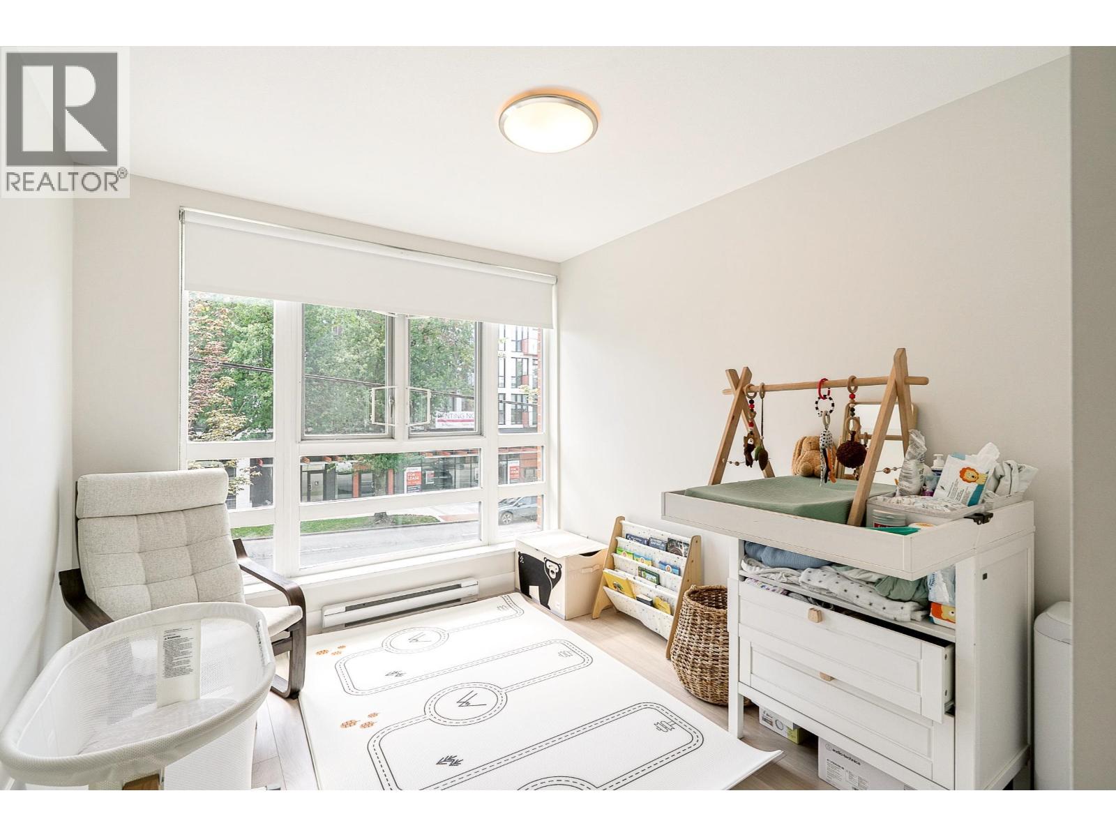 305 2477 CAROLINA STREET, Vancouver