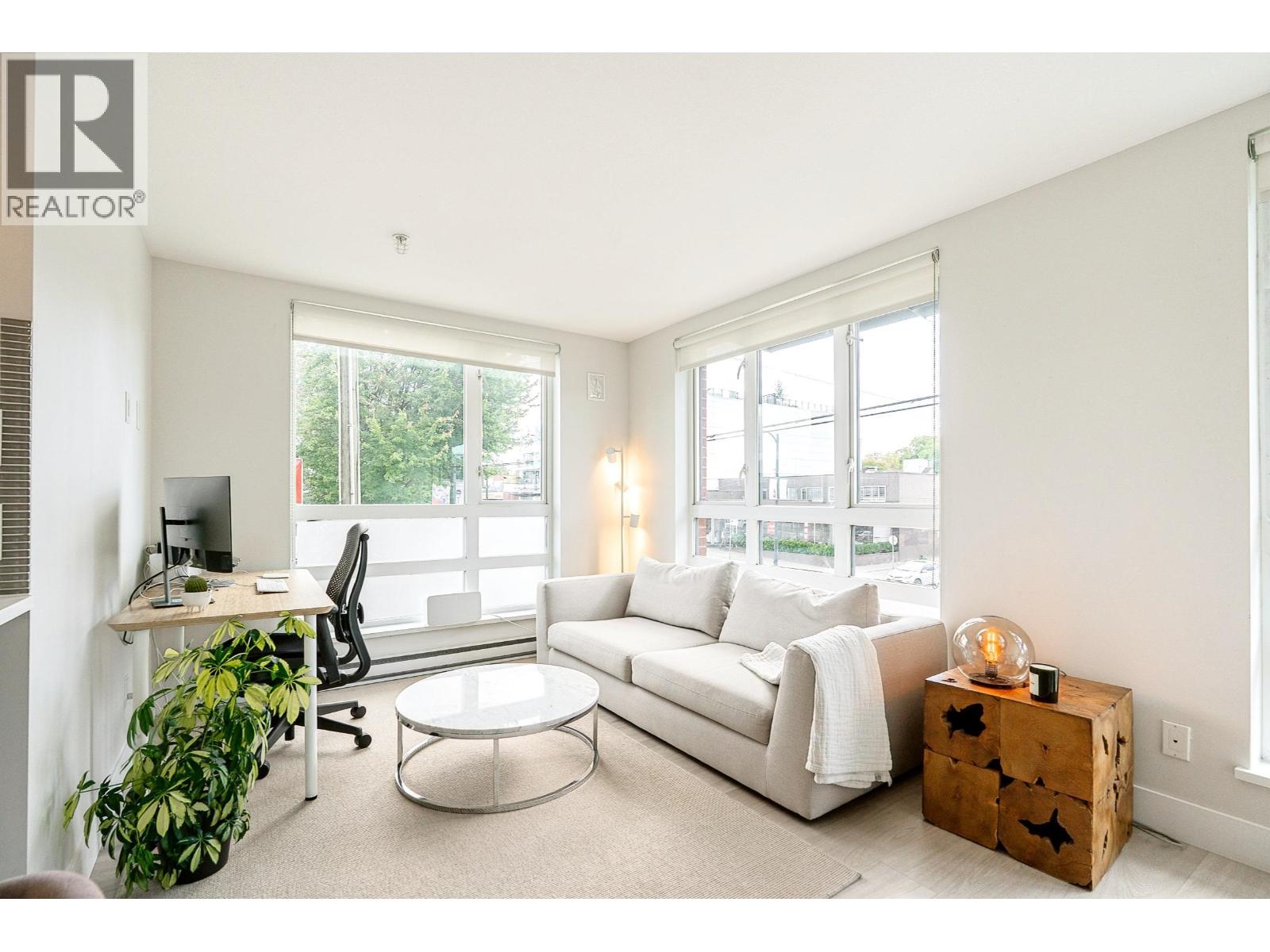 305 2477 CAROLINA STREET, Vancouver