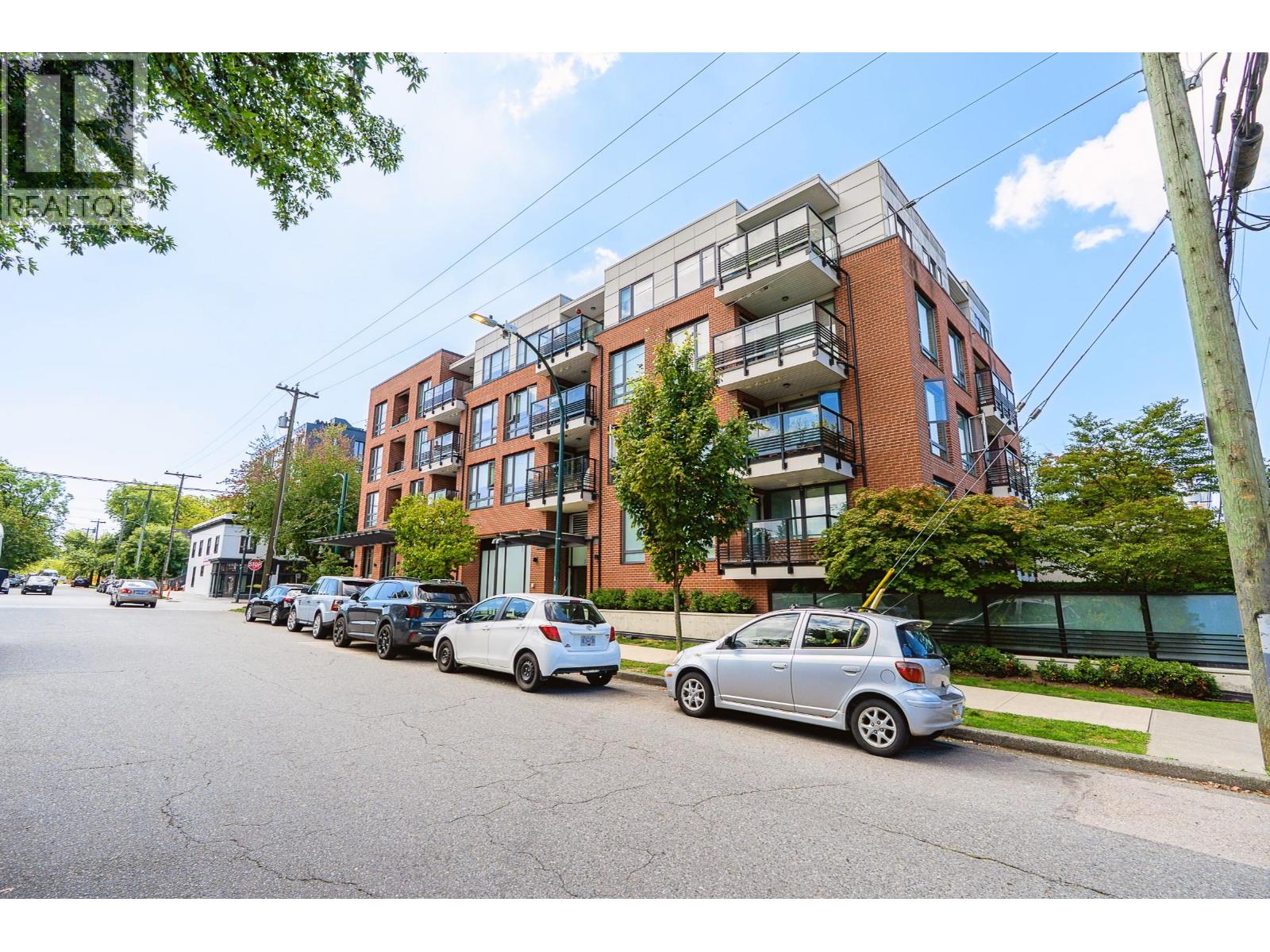 305 2477 CAROLINA STREET, Vancouver