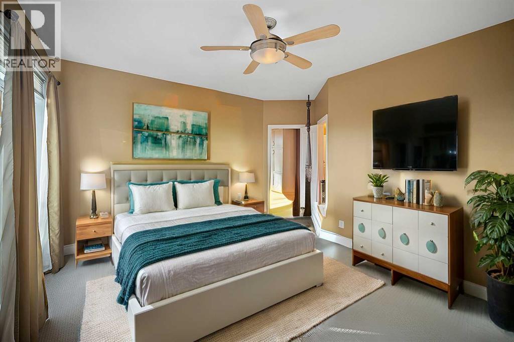 Single Family House for Sale in    Street NW Hillhurst Calgary 