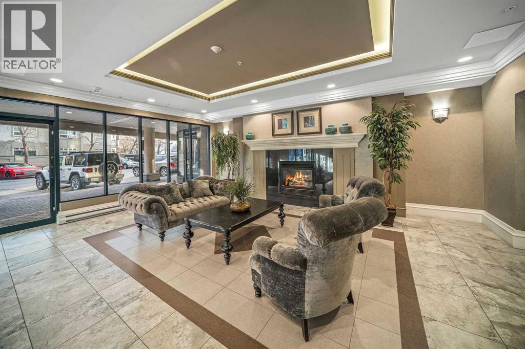 Single Family House for Sale in    Street NW Hillhurst Calgary 