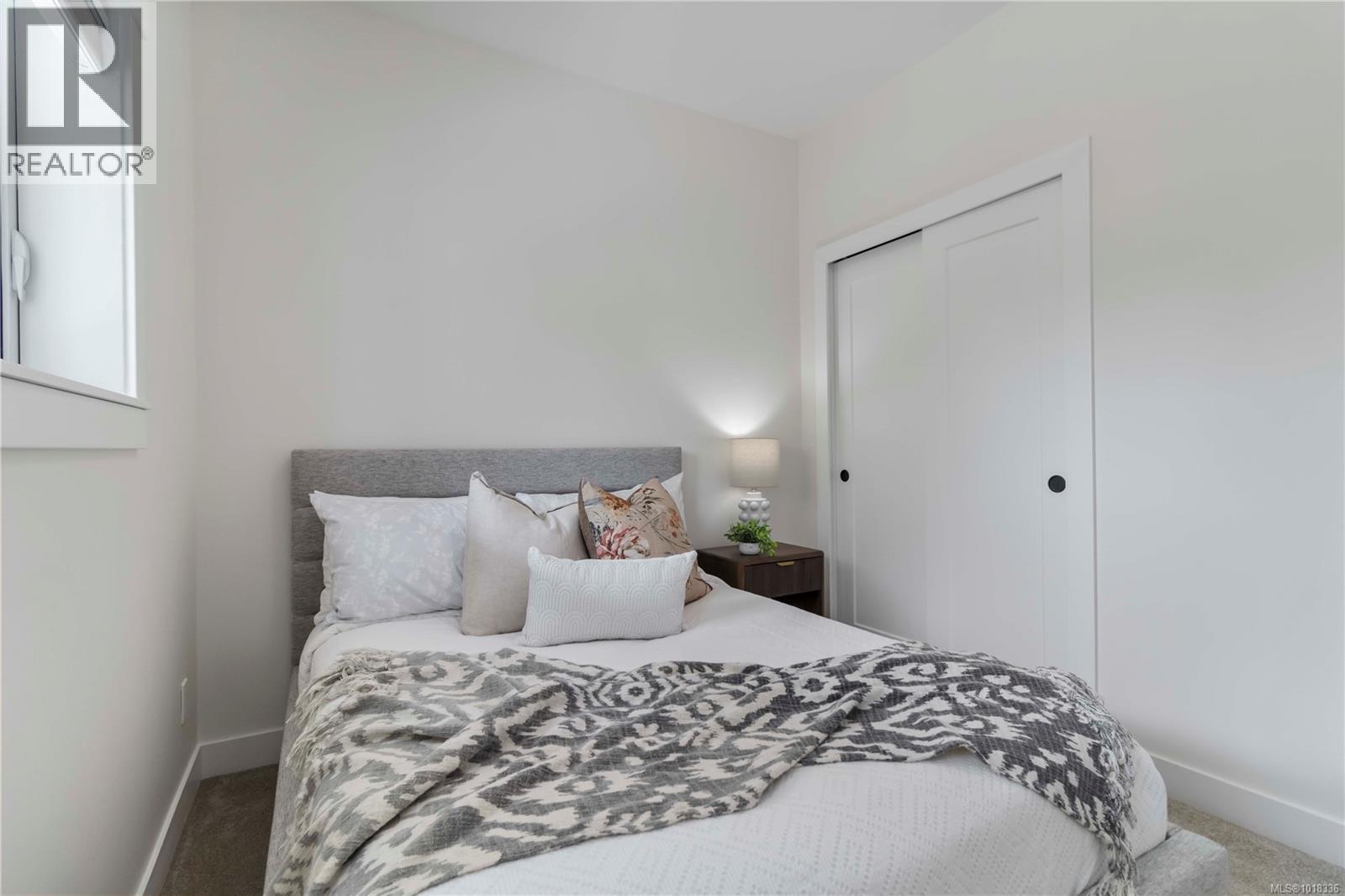 #4 633 BELTON AVE - 27