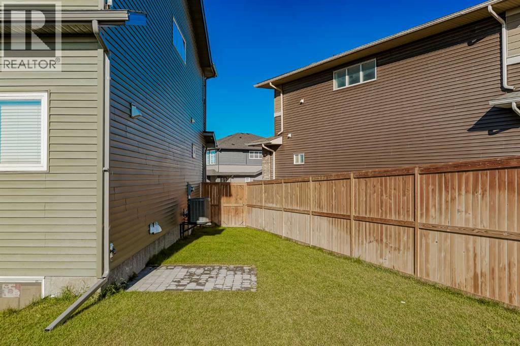 Single Family House for Sale in  Carringvue Park NW Carrington Calgary 