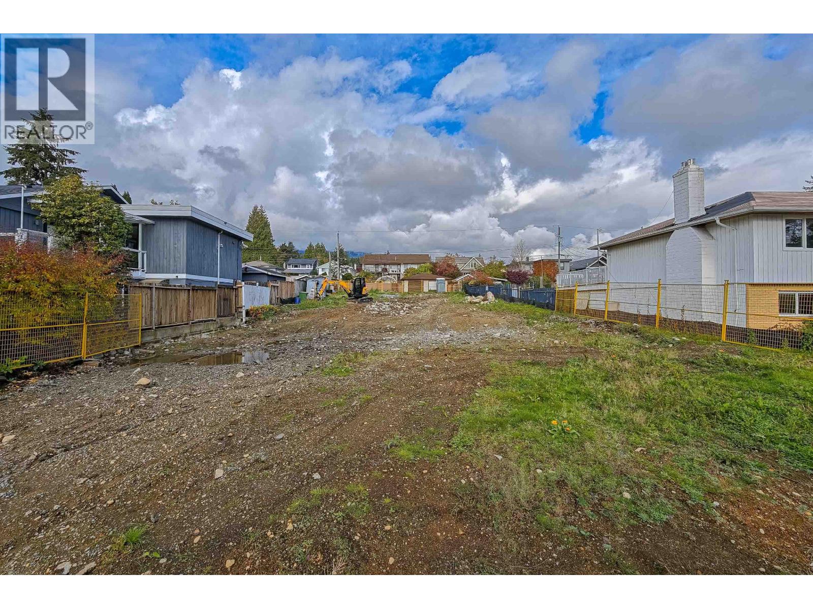 864 E 14TH STREET, North Vancouver