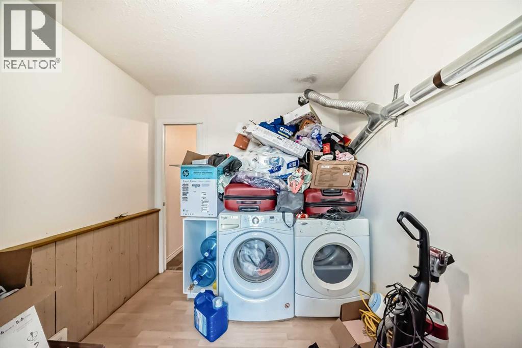 Single Family House Bi-level for Sale in  Falsby Way NE Falconridge Calgary 