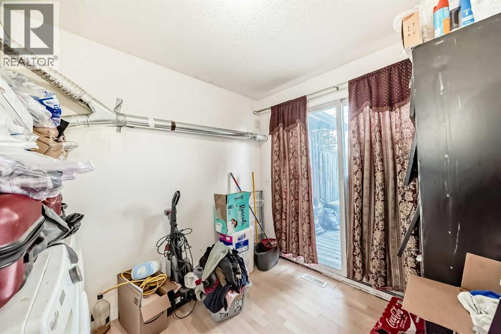 Single Family House Bi-level for Sale in  Falsby Way NE Falconridge Calgary 