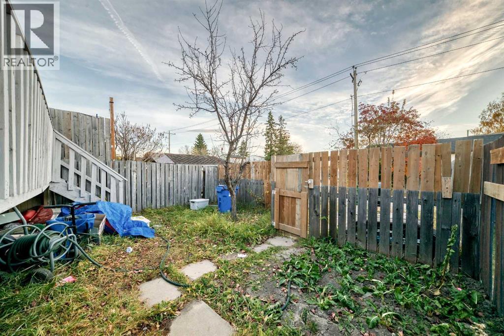 Single Family House Bi-level for Sale in  Falsby Way NE Falconridge Calgary 