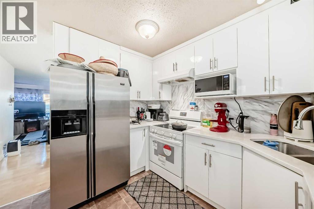 Single Family House Bi-level for Sale in  Falsby Way NE Falconridge Calgary 