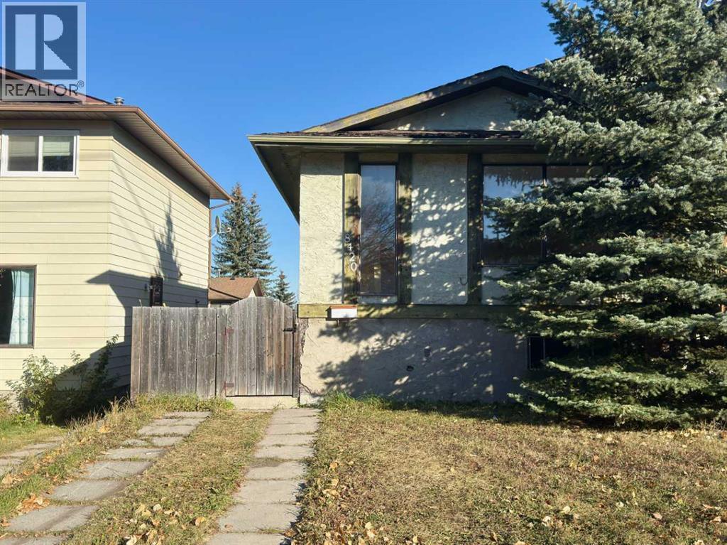 Single Family House Bi-level for Sale in  Centre Street N Beddington Heights Calgary 