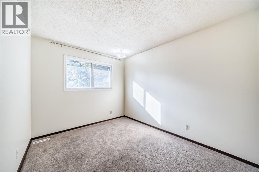 Single Family House for Sale in    Avenue NE Marlborough Park Calgary 