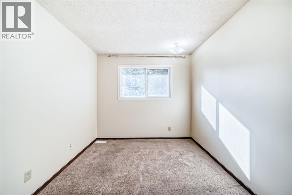 Single Family House for Sale in    Avenue NE Marlborough Park Calgary 