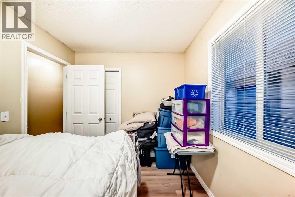 Single Family House Bi-level for Sale in  Saddlebrook Gardens NE Saddle Ridge Calgary 