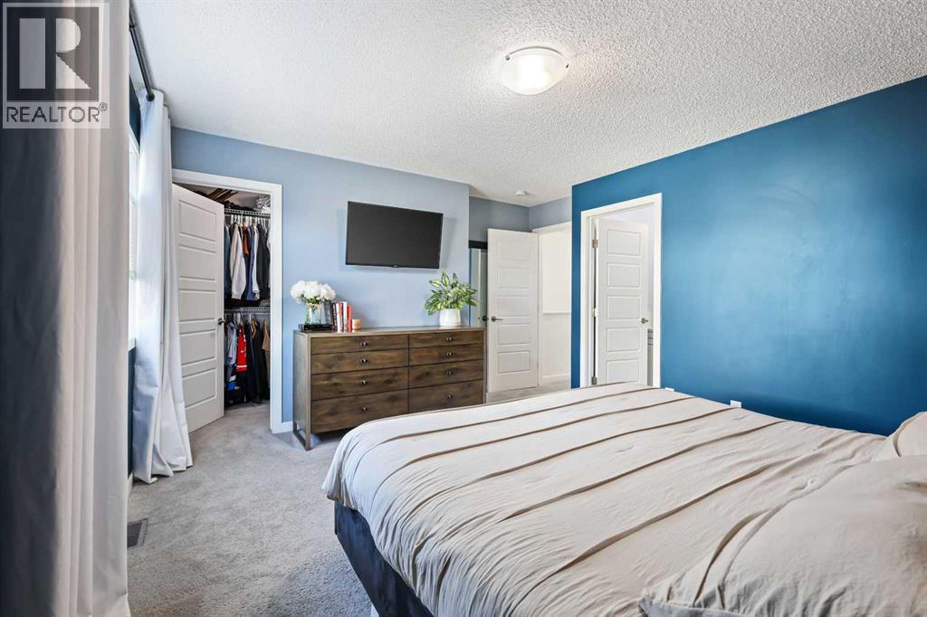 Single Family House for Sale in  Masters Manor SE Mahogany Calgary 