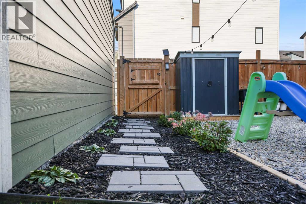 Single Family House for Sale in  Masters Manor SE Mahogany Calgary 