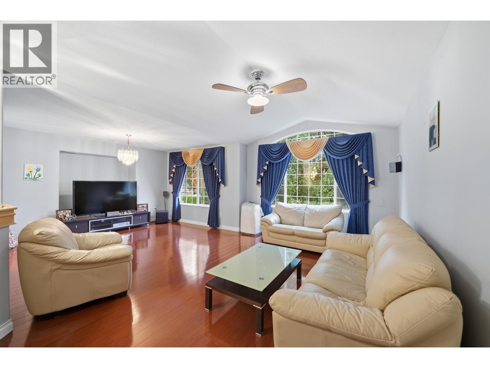 3221 RALEIGH STREET, Port Coquitlam