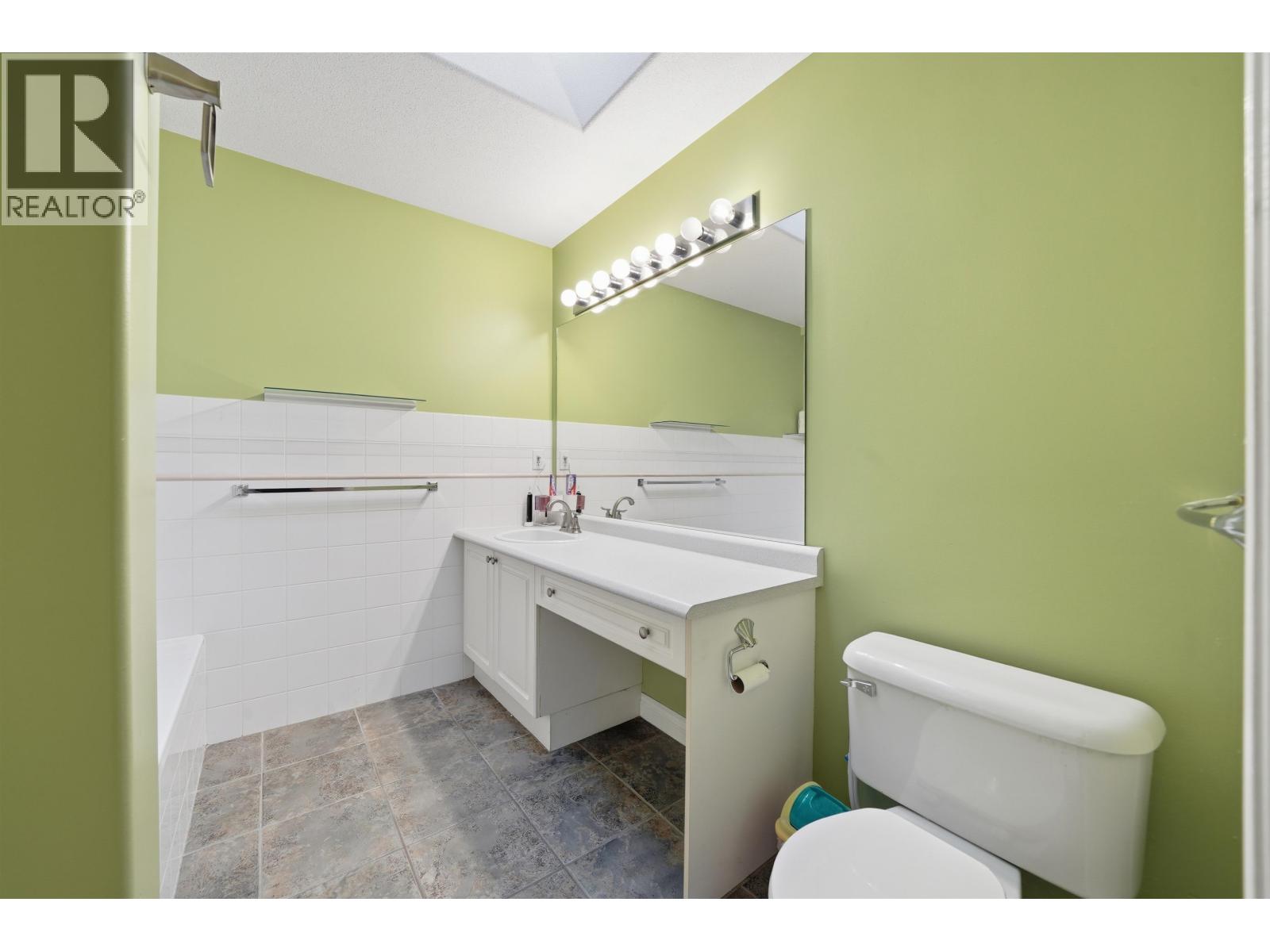 3221 RALEIGH STREET, Port Coquitlam