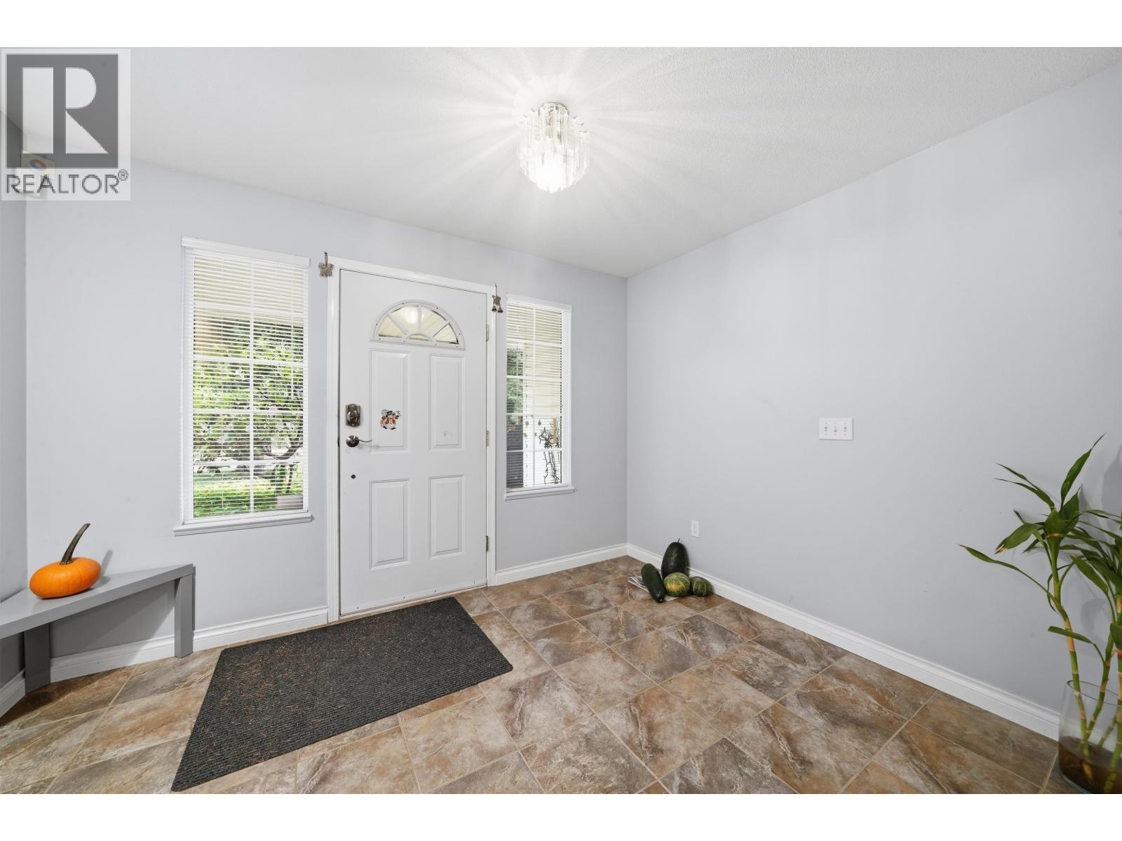 3221 RALEIGH STREET, Port Coquitlam