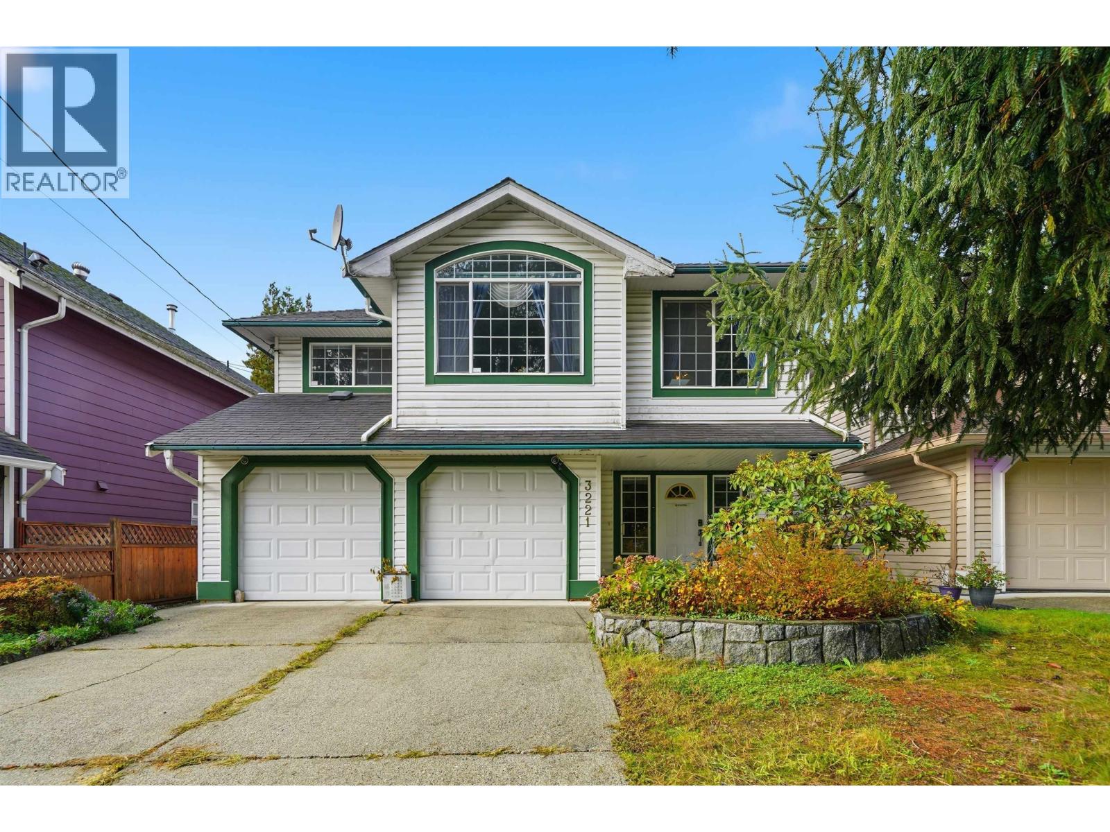 3221 RALEIGH STREET, Port Coquitlam