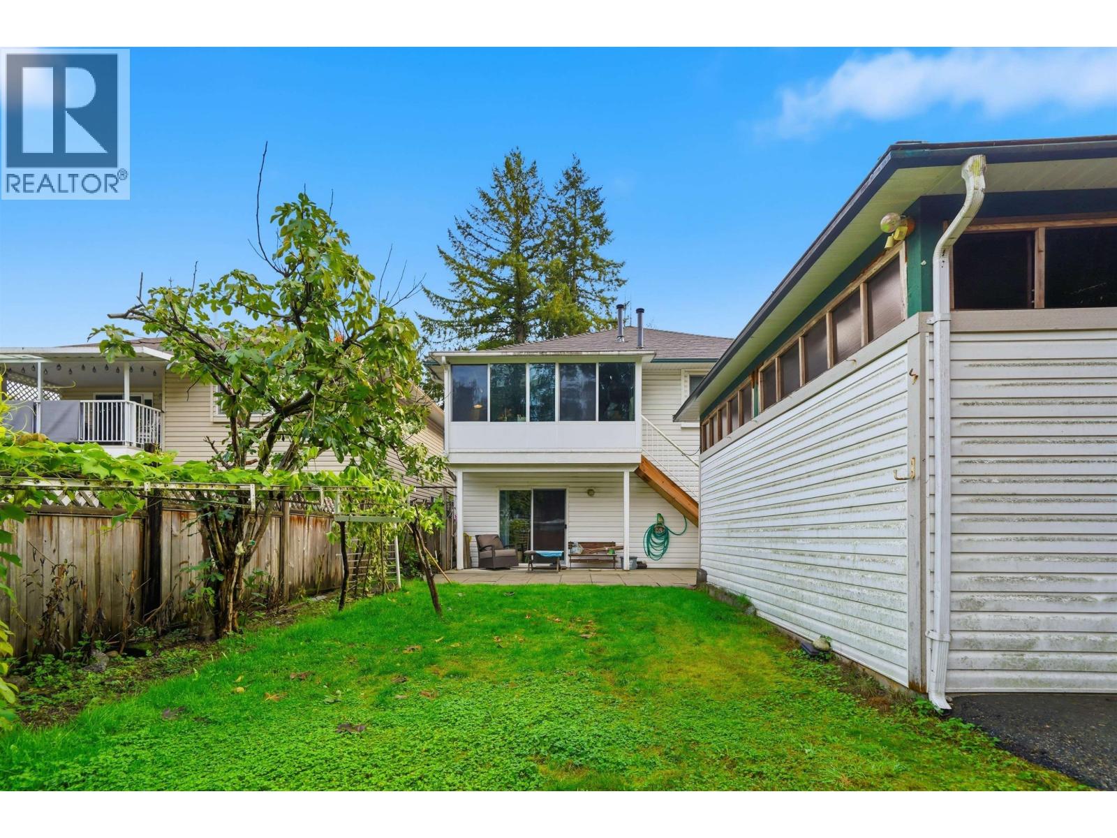 3221 RALEIGH STREET, Port Coquitlam