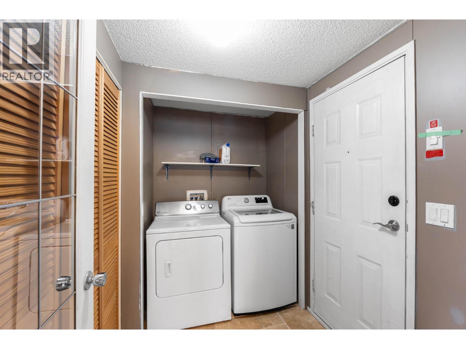 98 2005 Boucherie Road, Westbank