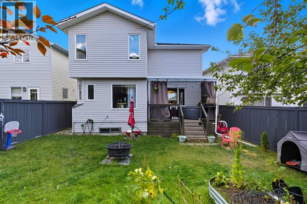 Single Family House for Sale in  Tuscarora Close NW Tuscany Calgary 