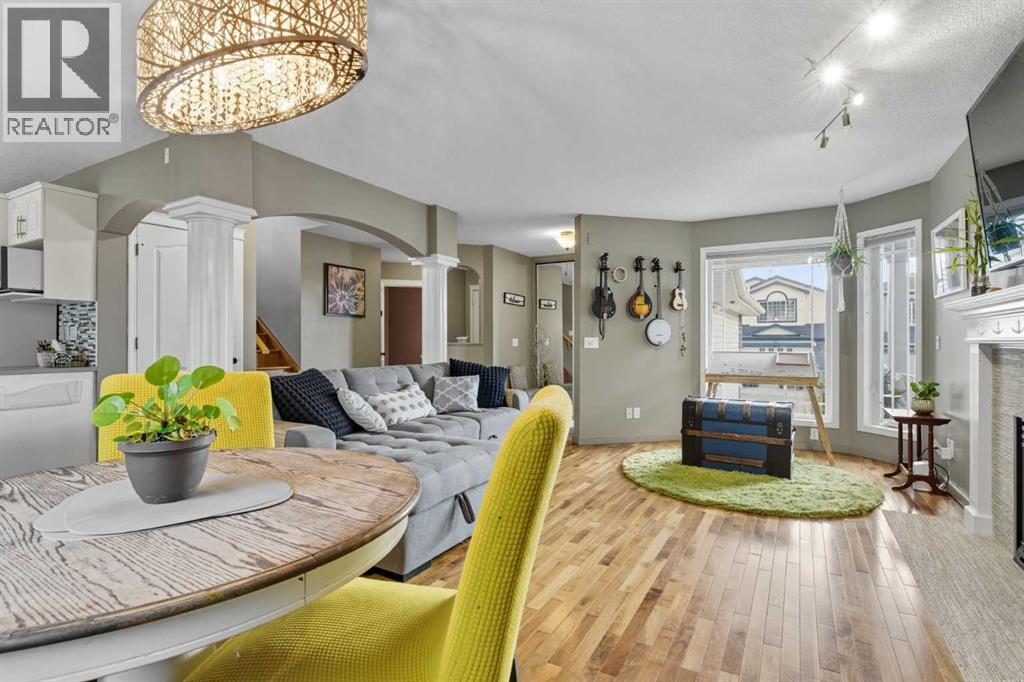 Single Family House for Sale in  Tuscarora Close NW Tuscany Calgary 