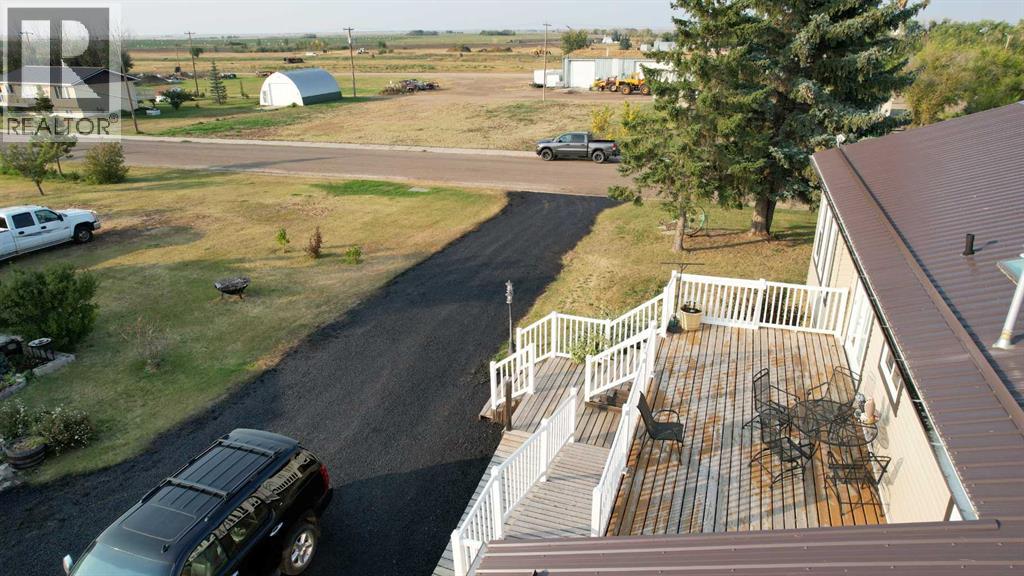 219 1 Avenue E - Photo 3 of 49, Youngstown, Alberta