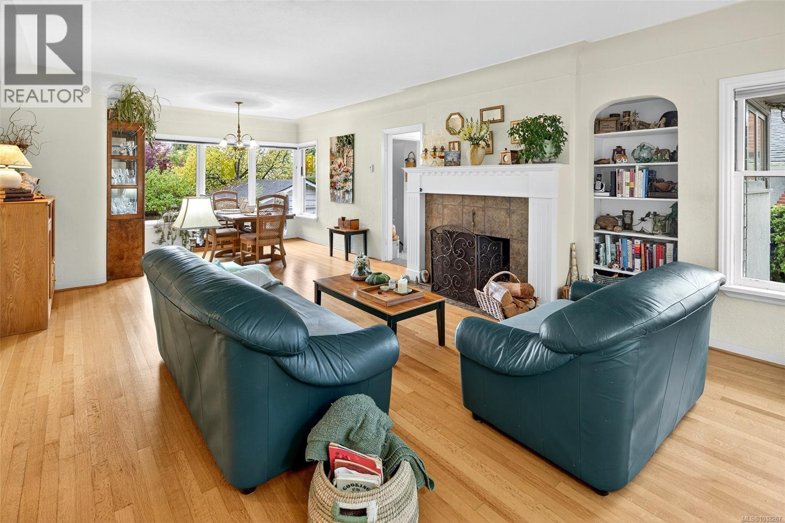 416 RICHMOND AVE - 13