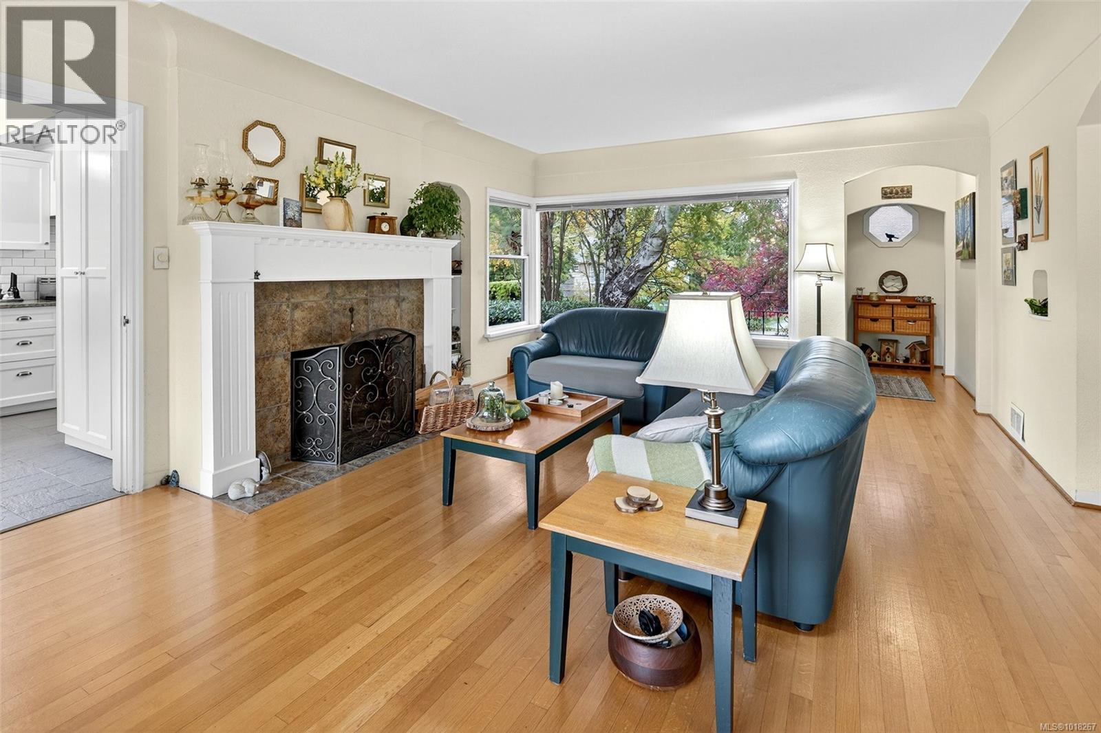 416 RICHMOND AVE - 11