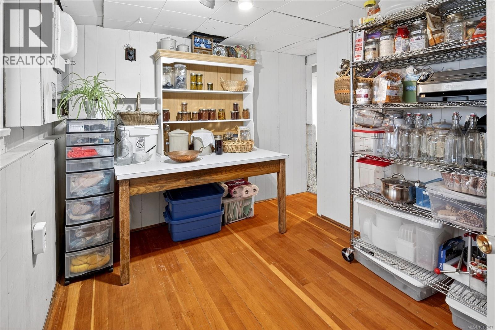 416 RICHMOND AVE - 26