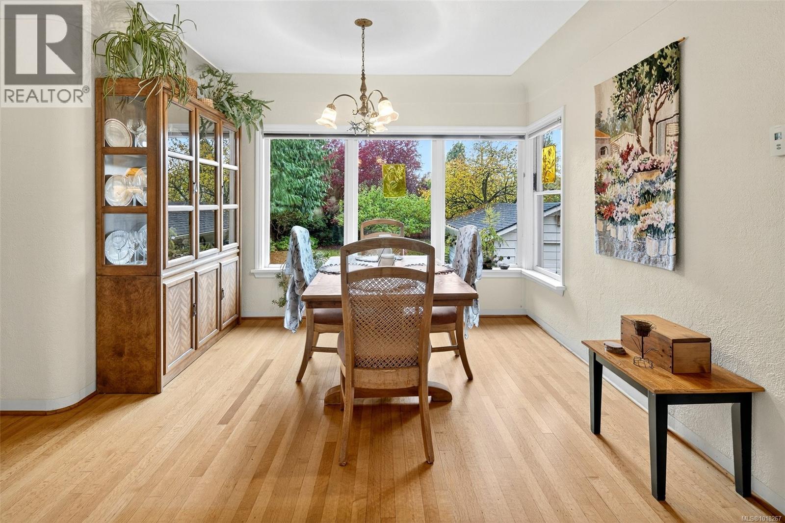 416 RICHMOND AVE - 7