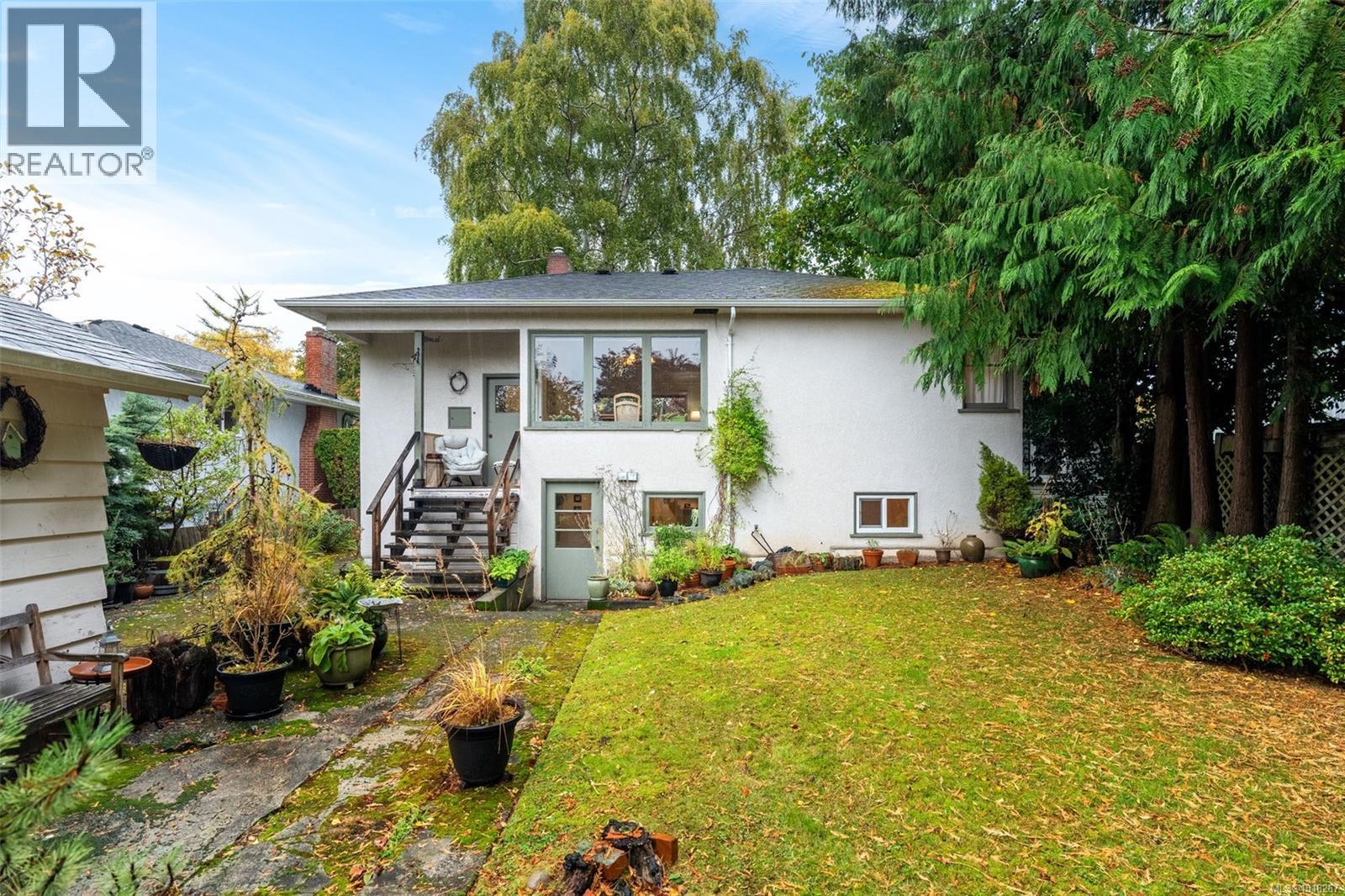 416 RICHMOND AVE - 31