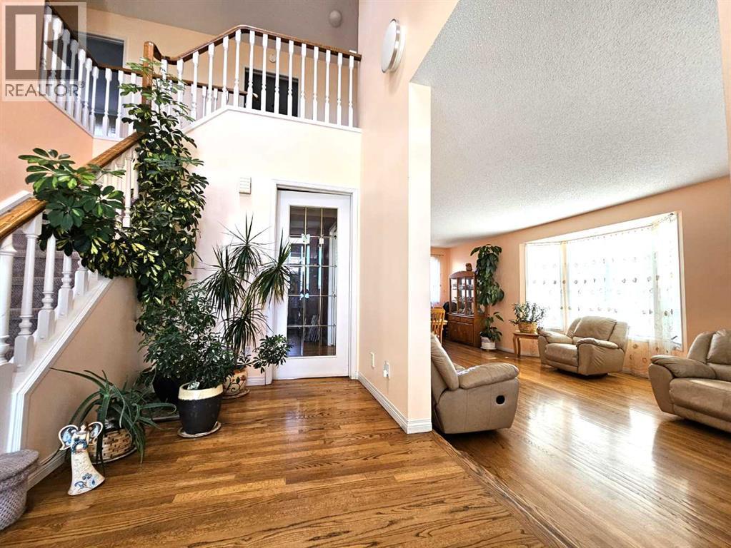 Single Family House for Sale in  Woodbrook Road SW Woodbine Calgary 